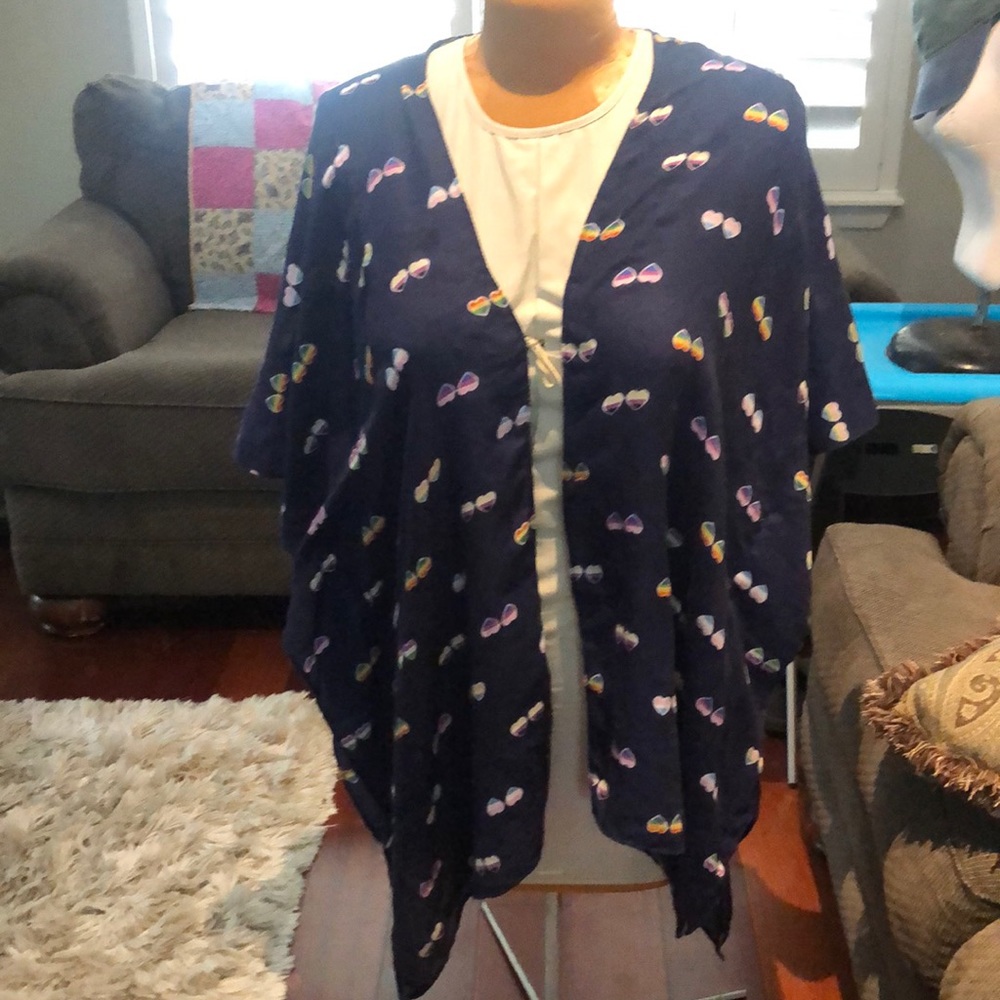 3/$30 Kimono One Size Fits All Navy Blue with Colorfull Hearts